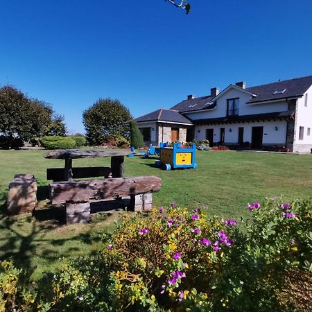 Apartamentos La Cruz De Paderne Navia Dış mekan fotoğraf